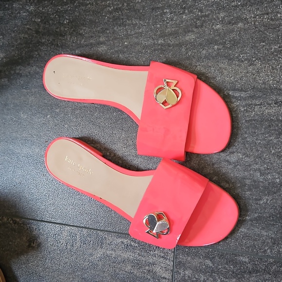 kate spade Shoes - 🔹️Pink shiny Kate Spade "Ferry" slip on sandals 7.5